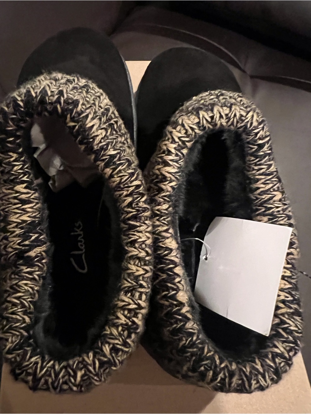 Clarks Black Slip-On  indoor/ outdoor Leather Slippers Marled Knit Cuff - Picture 3 of 7